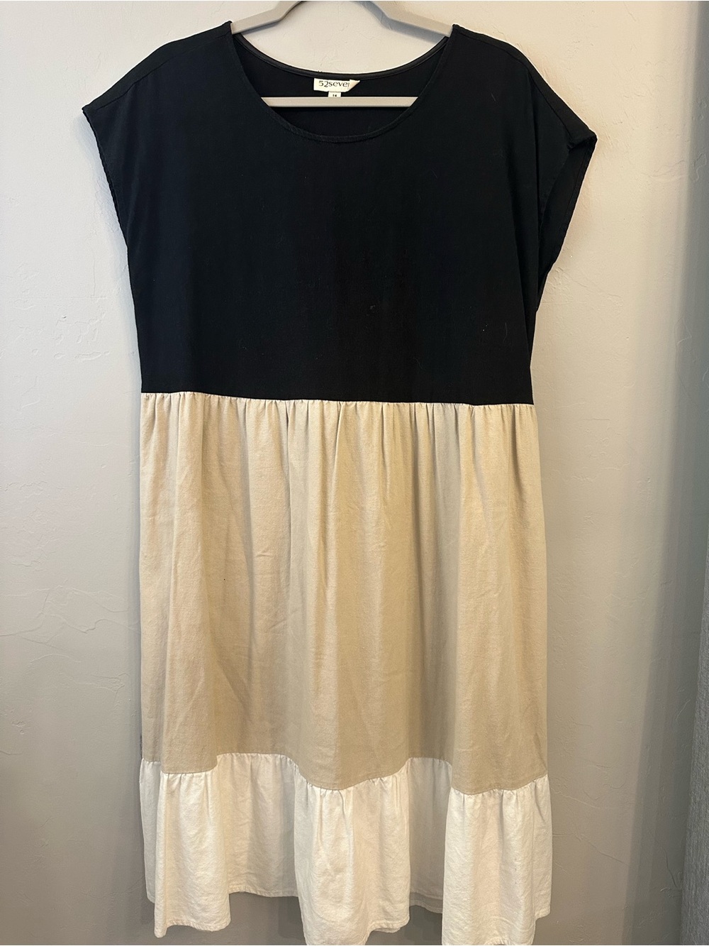 Three-Tone Black, Tan & White Midi Dress with Pockets